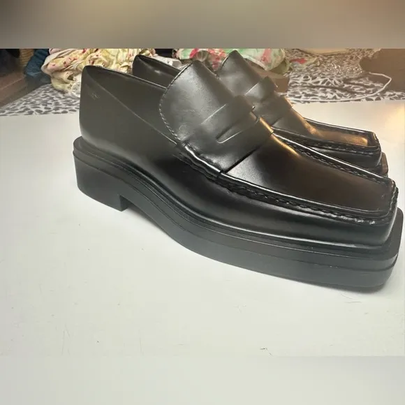 Vagabond Black EYRA Menswear-Inspired High Quality Leather Chunky Loafers NWOT 9