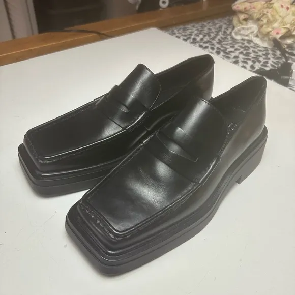 Vagabond Black EYRA Menswear-Inspired High Quality Leather Chunky Loafers NWOT 9