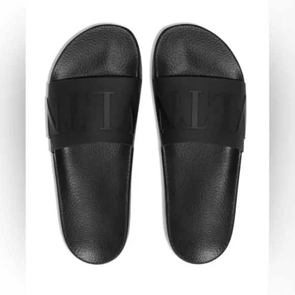 Valentino Garavani VLTN logo‎ slides