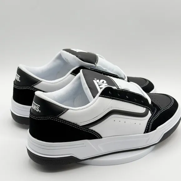 Vans Hylane Puffy Skate Shoe Sneakers Size 12 Mens Black/White New In Box