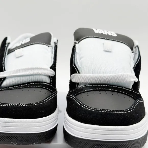Vans Hylane Puffy Skate Shoe Sneakers Size 12 Mens Black/White New In Box