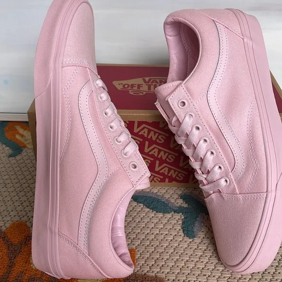 Vans Men’s Old SkoolPastel Mono PinkVN000CT8PNK Sneakers