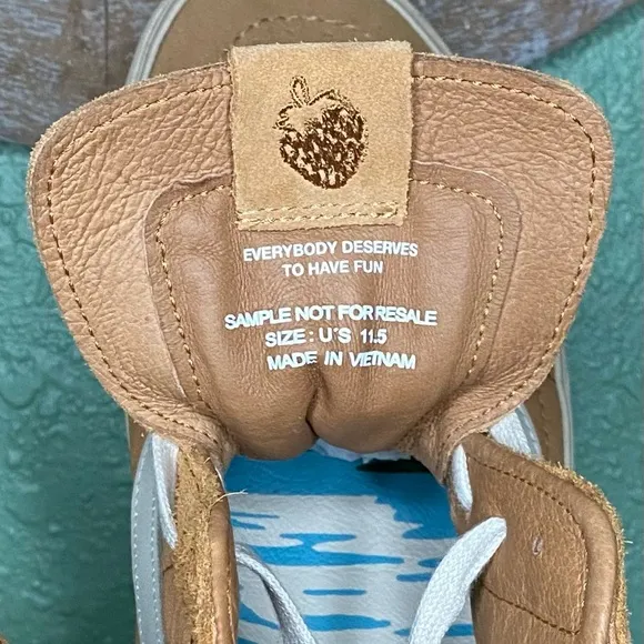Vans Men's Size 11.5 JFG Chocolate Valley Resort Hi Top Sneakers