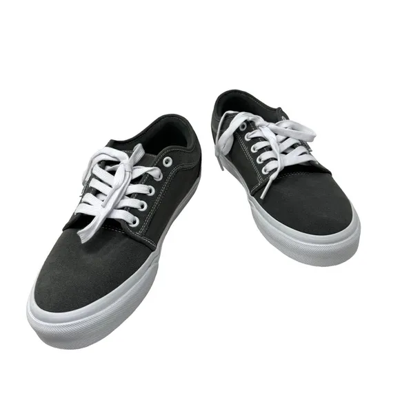 VANS Skate Chukka Low Shoe Women's Size Casual Sneakers Suede Gray VN0A4BX4195