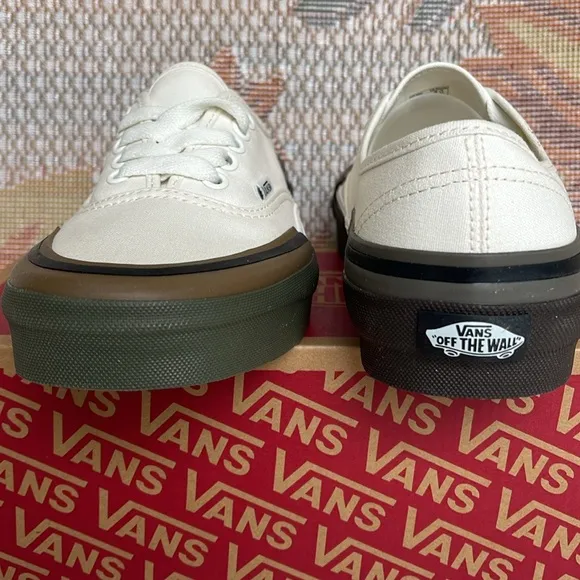 Vans WMNS Authentic RearrangeUtility Block Blanc De BIackVN000CSAJVYSneakers