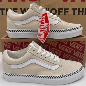 Vans WMNS Tan and White Sneakers Old SkoolCheckerboard Foxing TurtlVN0A7Q2JDJR
