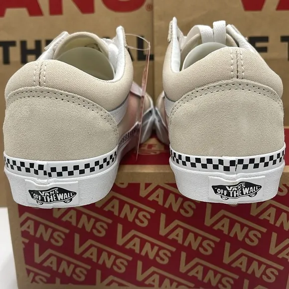 Vans WMNS Tan and White Sneakers Old SkoolCheckerboard Foxing TurtlVN0A7Q2JDJR