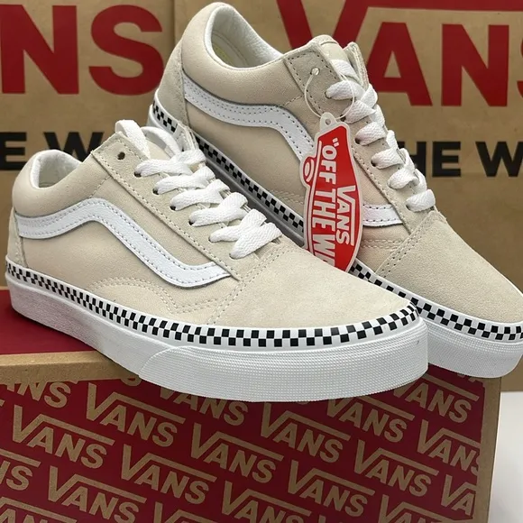 Vans WMNS Tan and White Sneakers Old SkoolCheckerboard Foxing TurtlVN0A7Q2JDJR