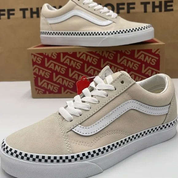 Vans WMNS Tan and White Sneakers Old SkoolCheckerboard Foxing TurtlVN0A7Q2JDJR