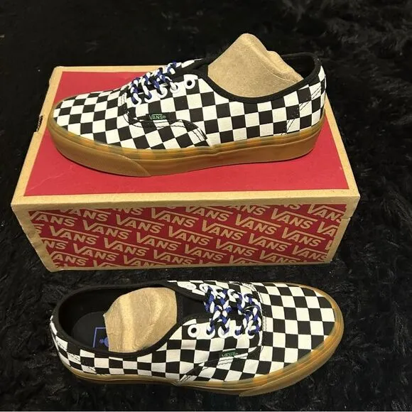 VANS checkerboard lace up shoes sneakers women’s 8.5 new