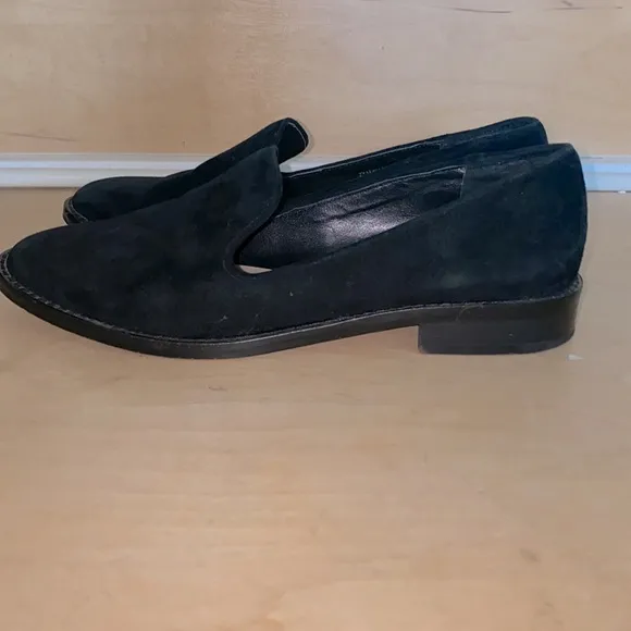 Vince Camuto Black Suede Leather Loafers-6.5