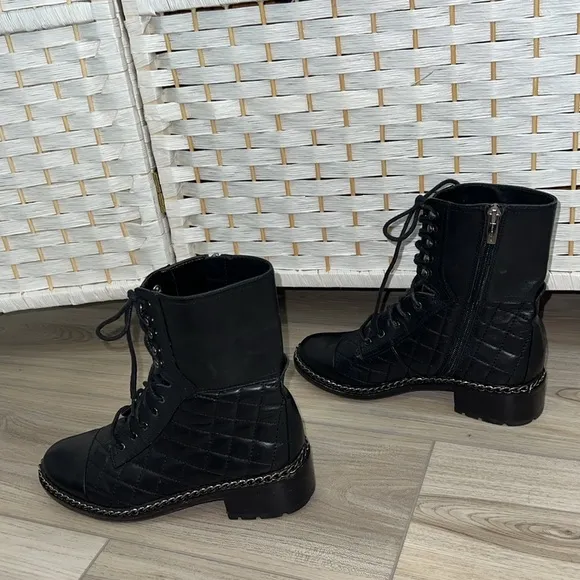 VINCE CAMUTO genu leather blac quilted combat boots