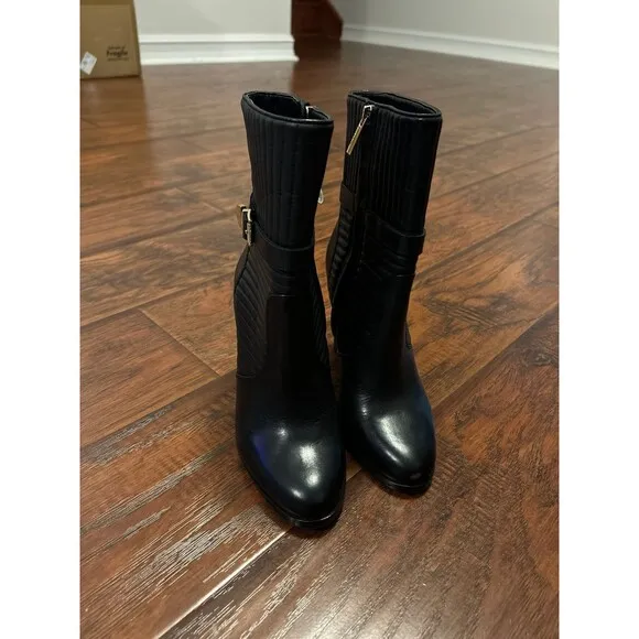 Vince Camuto VC Curtis Womens Boots/Bootie Size 6B Black Quilted Leather