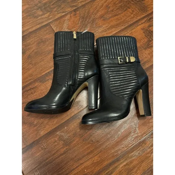 Vince Camuto VC Curtis Womens Boots/Bootie Size 6B Black Quilted Leather
