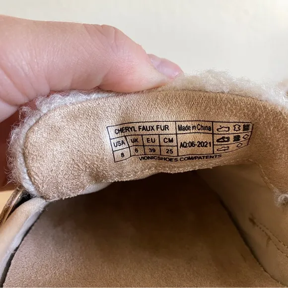 Vionic Cheryl Tan Suede and Cream Faux Fur Sherpa Penny Loafer Flats Size 8