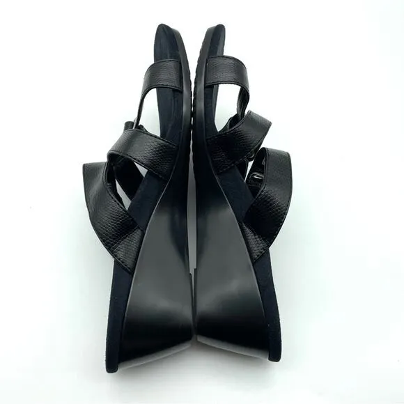 Vionic Dwyn Strappy Wedge Sandal Black 7