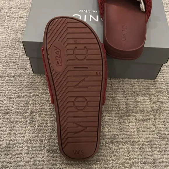Vionic Keira Slippers 6