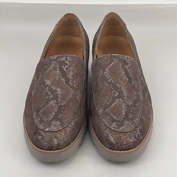 Vionic Kensley Brown Snake Print Loafers Slip On Chunky Lugs Womens Size 11 Wide