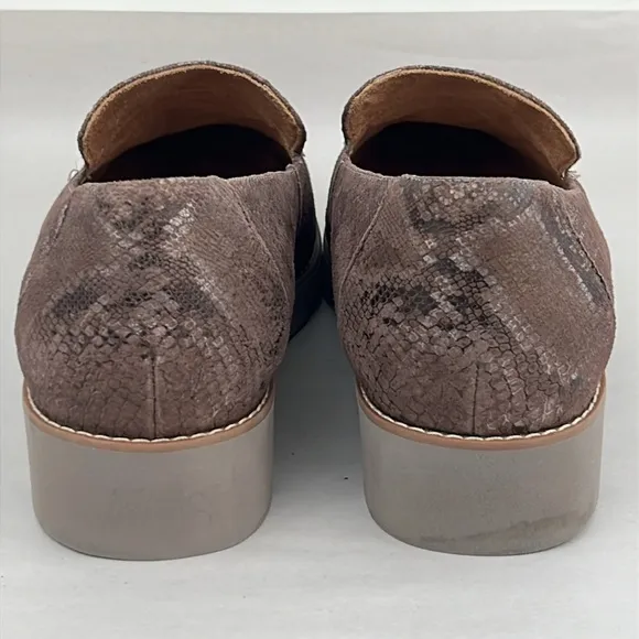 Vionic Kensley Brown Snake Print Loafers Slip On Chunky Lugs Womens Size 11 Wide