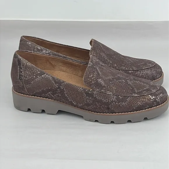 Vionic Kensley Brown Snake Print Loafers Slip On Chunky Lugs Womens Size 11 Wide