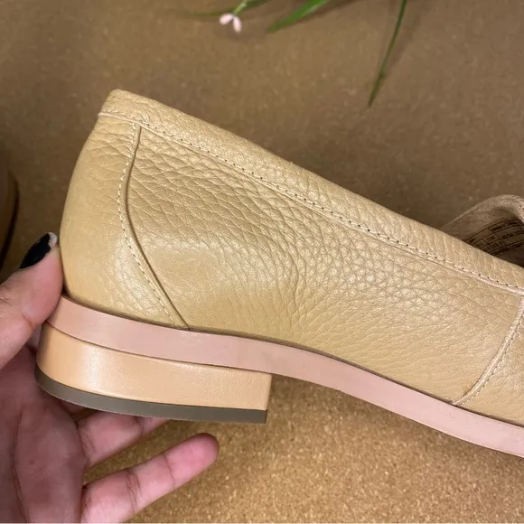 VIONIC Sellah Loafer Macaroon Womens Size 6.5