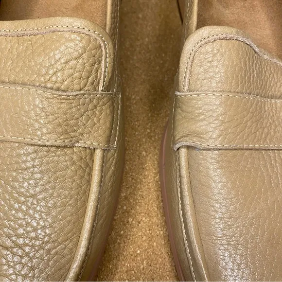 VIONIC Sellah Loafer Macaroon Womens Size 6.5
