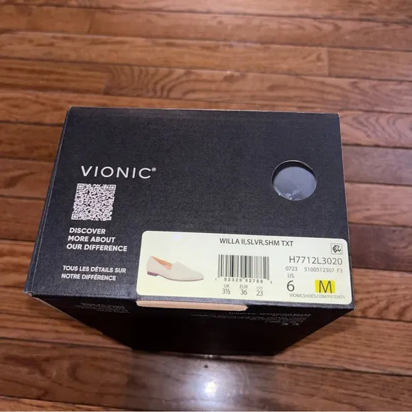 Vionic Willa Shimmer Suede Comfort Loafers Silver Metallic Shimmer Women’s 6 NEW