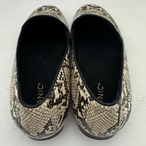 Vionic Willa Snakeskin Print Slip On Loafers Comfort Shoes Size 11 Wide