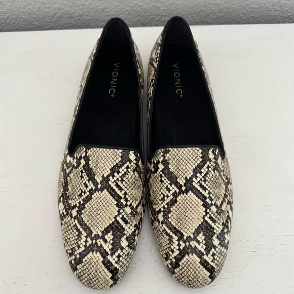 Vionic Willa Snakeskin Print Slip On Loafers Comfort Shoes Size 11 Wide
