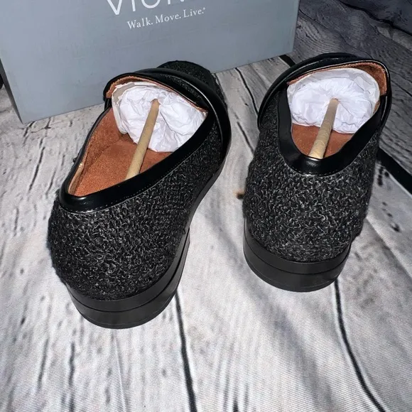 Vionic Womens Mylene Boucle Slip On Loafers
