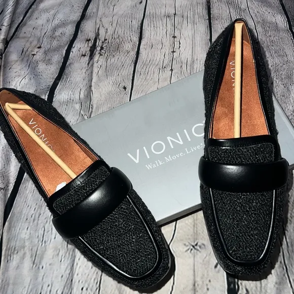 Vionic Womens Mylene Boucle Slip On Loafers