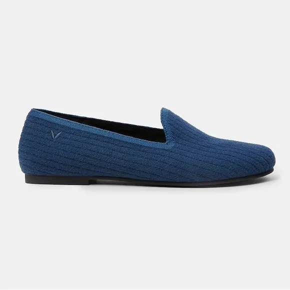 Vivaia Kimberley Eco Fluffy Yarn Round Toe Loafers in Blue