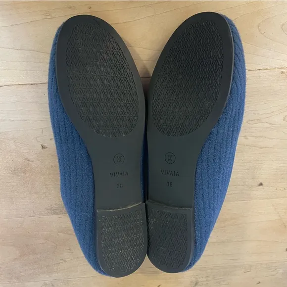 Vivaia Kimberley Eco Fluffy Yarn Round Toe Loafers in Blue