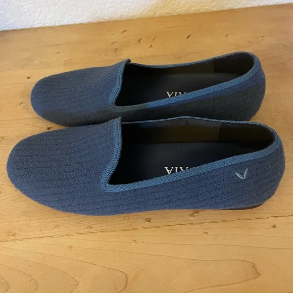 Vivaia Kimberley Eco Fluffy Yarn Round Toe Loafers in Blue