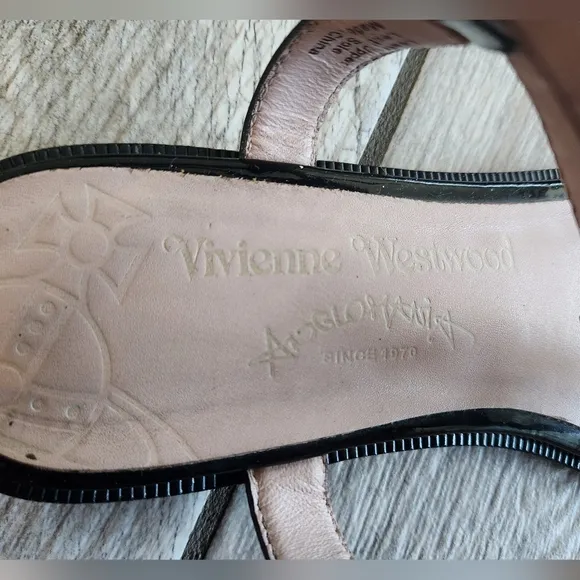 VIVIENNE WESTWOOD Anglomania Margie Black Flats Sandals US Size 7.5 Leather Vamp