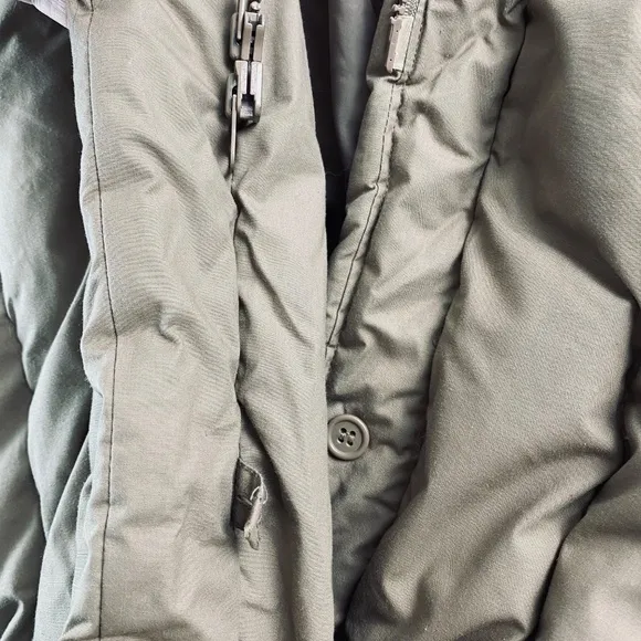 VTG 1980’s Lord &amp; Taylor’s Long Quilted Puffer Coat in Light Tan Size M