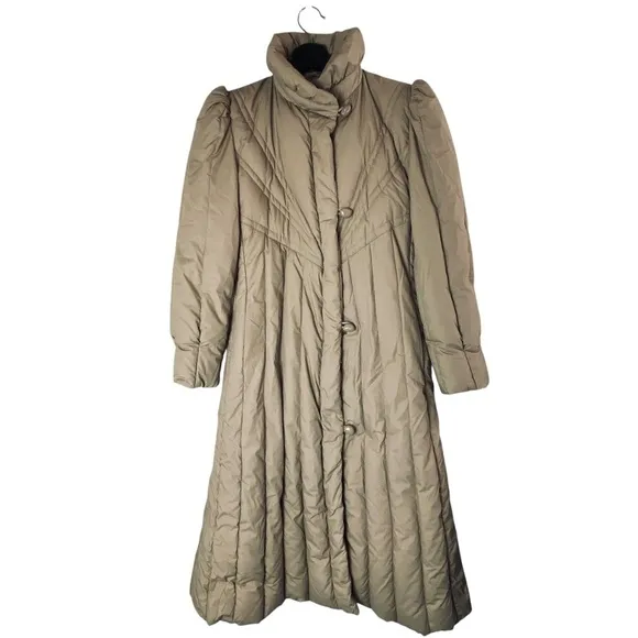 VTG 1980’s Lord &amp; Taylor’s Long Quilted Puffer Coat in Light Tan Size M