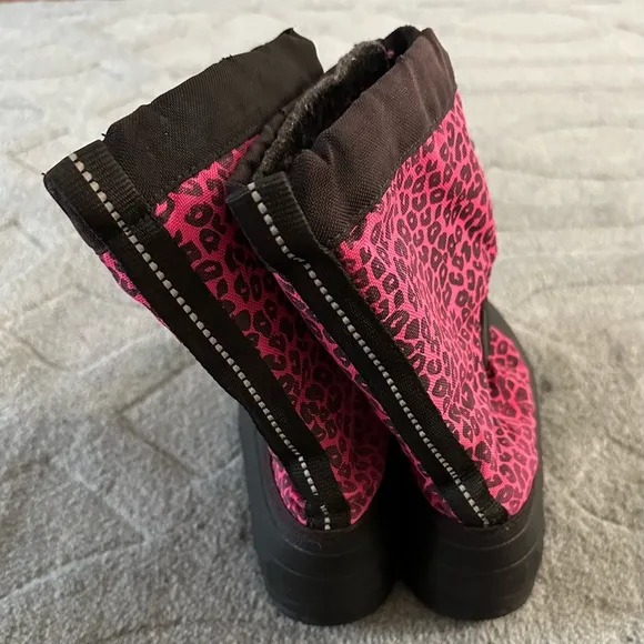 Weather Spirits Girls Shanti Slip On Gore Boots Hot Pink Leopard Size 13