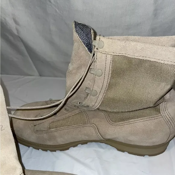 Wellco Temperate Weather Mens Size 13.5R Army Combat Boots 180932 New