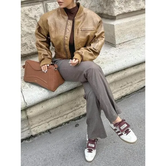Women Cream 100% Synthetic Leather Baseball Collar Zip Up Cropped Biker Coat