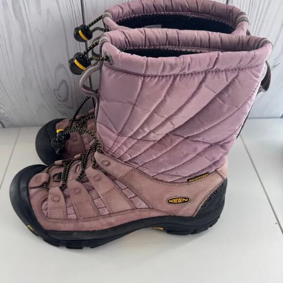 Women’s Keen Insulated Quilted Cold Weather Insulated Lace Up Pink Boots Size 9