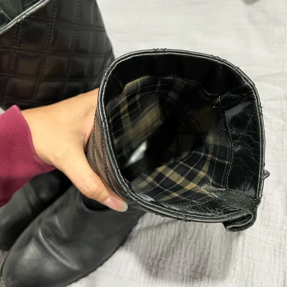 Women’s size 7 1/2, Black Aquatalia leather quilted boots