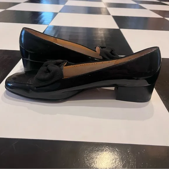 Women’s Vintage Black Salvatore Ferragamo Italian Designer Loafers