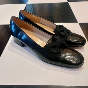 Women’s Vintage Black Salvatore Ferragamo Italian Designer Loafers