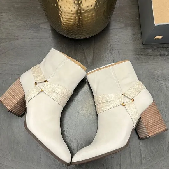 Womens Vionic Carnelia Cream