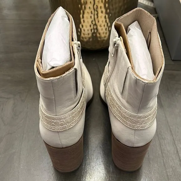 Womens Vionic Carnelia Cream