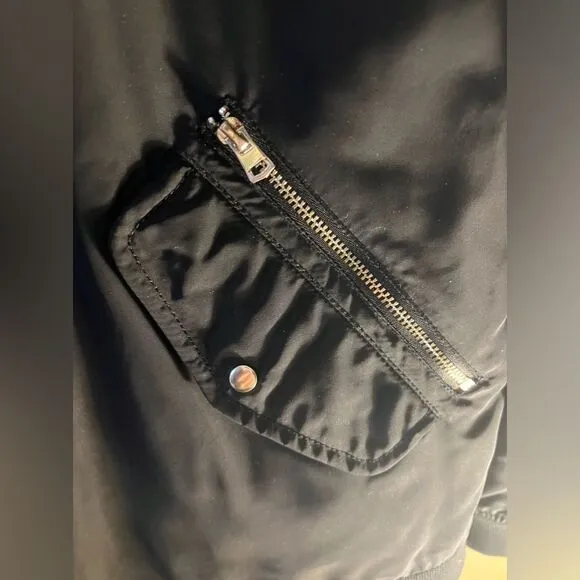 Zara Bomber unisex, amazing, sleek stylish bomber size medium, black w/zippers