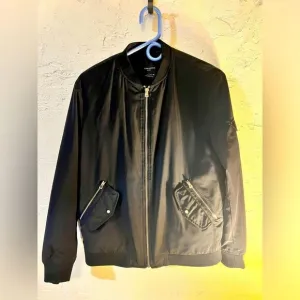 Zara Bomber unisex, amazing, sleek stylish bomber size medium, black w/zippers