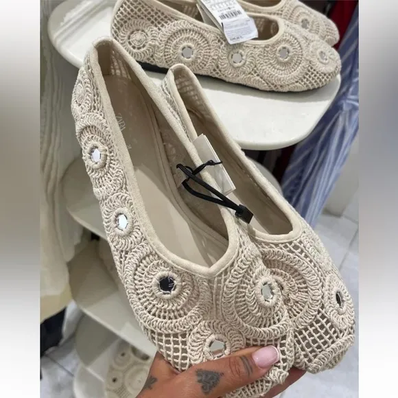 Zara Crochet Woven Mirrored Ballet Flats shoes Light Beige Cream NWT 1503/410