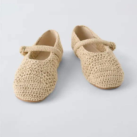 Zara kids crochet ballet flats off white NWT